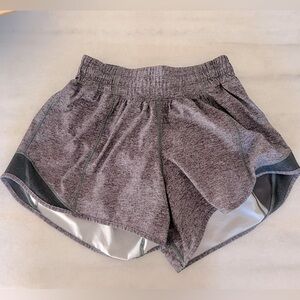Lululemon Hotty Hot Shorts 4”